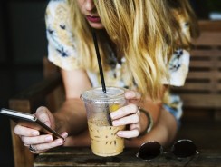 Como ganar dinero haciendo encuestas a través de tu móvil o celular
